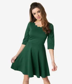 Smak Parlour Emerald Green Scalloped Three-Quarter Sleeve Charmed Fit & Flare Dress